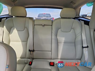 Zdjęcie 10 z 13 samochodu: 2023 VOLVO XC60 PLUS VIN:YV4L12RN8P1260751 - miniatura