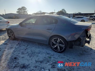 Drugie zdjęcie samochodu z przodu: 2022 VOLVO S60 T8 RECHARGE R-DESIGN EXPRESSIO VIN:7JRBR0FZ9NG162875 - miniatura
