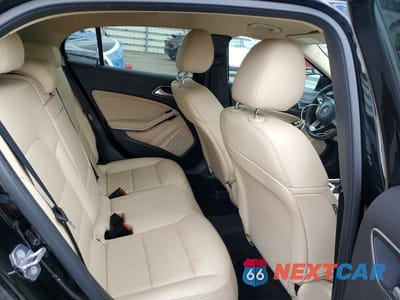 Zdjęcie 11 z 13 samochodu: 2018 MERCEDES-BENZ GLA 250 VIN:WDCTG4EB2JJ519549 - miniatura