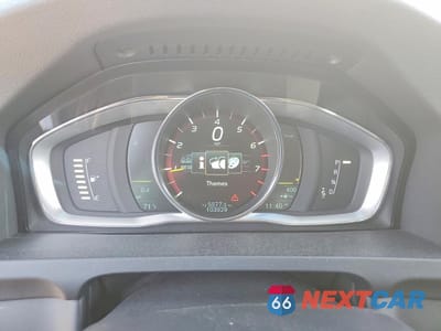 Zdjęcie 9 z 13 samochodu: 2015 VOLVO V60 PREMIER VIN:YV140MEB7F1201054 - miniatura