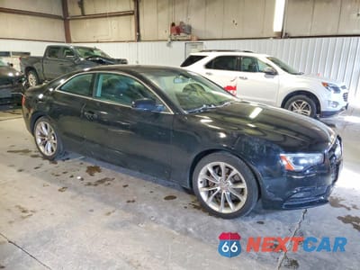 Czwarte zdjęcie samochodu z boku: 2014 AUDI A5 PREMIUM VIN:WAUCFAFR2EA042157 - miniatura