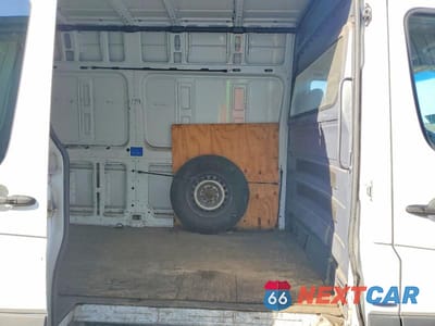 Zdjęcie 11 z 12 samochodu: 2015 MERCEDES BENZ SPRINTER 2500 VIN:WD3PE8DC9FP144871 - miniatura