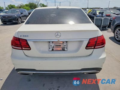 Zdjęcie 6 z 12 samochodu: 2015 MERCEDES-BENZ E 350 VIN:WDDHF5KB7FB088724 - miniatura