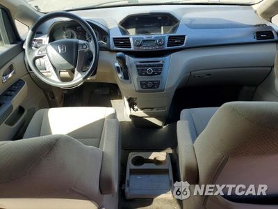 Zdjęcie 8 z 14 samochodu: 2014 HONDA ODYSSEY LX VIN:5FNRL5H29EB107316 - miniatura