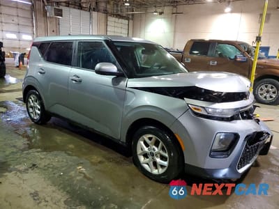 Czwarte zdjęcie samochodu z boku: 2022 KIA SOUL LX VIN:KNDJ23AU5N7833258 - miniatura