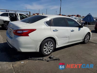 Trzecie zdjęcie samochodu z tyłu: 2016 NISSAN ALTIMA 2.5 S VIN:1N4AL3AP2GN379207 - miniatura