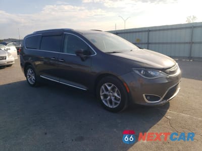 Czwarte zdjęcie samochodu z boku: 2017 CHRYSLER PACIFICA TOURING L PLUS VIN:2C4RC1EG7HR757604 - miniatura