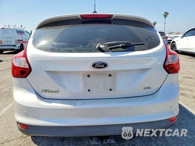Zdjęcie 6 z 11 samochodu: 2012 FORD FOCUS SEL VIN:1FAHP3M2XCL468354 - miniatura