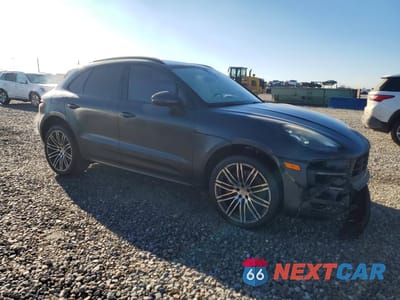 Czwarte zdjęcie samochodu z boku: 2017 PORSCHE MACAN TURBO VIN:WP1AF2A55HLB62076 - miniatura