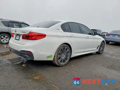 Trzecie zdjęcie samochodu z tyłu: 2019 BMW 530E VIN:WBAJA9C57KB391844 - miniatura