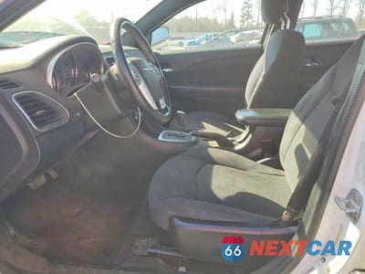 Zdjęcie 7 z 12 samochodu: 2013 CHRYSLER 200 TOURING VIN:1C3CCBBB8DN694139 - miniatura