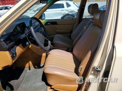 Zdjęcie 7 z 12 samochodu: 1986 MERCEDES-BENZ 300 E VIN:WDBEA30D3GA239178 - miniatura