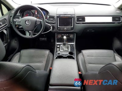 Zdjęcie 8 z 13 samochodu: 2014 VOLKSWAGEN TOUAREG V6 VIN:WVGEF9BP2ED015260 - miniatura