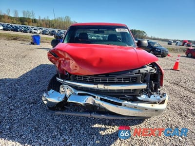 Piąte zdjęcie samochodu w środku: 2002 CHEVROLET SILVERADO K1500 VIN:1GCEK14V12Z163878 - miniatura