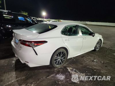 Trzecie zdjęcie samochodu z tyłu: 2022 TOYOTA CAMRY SE VIN:4T1G11AK0NU649651 - miniatura