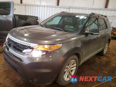 2015 FORD EXPLORER XLT 1FM5K8D83FGA85278 - główne zdjęcie licytacji z USA - miniatura