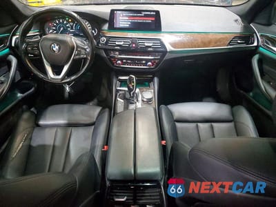 Zdjęcie 8 z 12 samochodu: 2018 BMW 530E VIN:WBAJA9C58JB249355 - miniatura