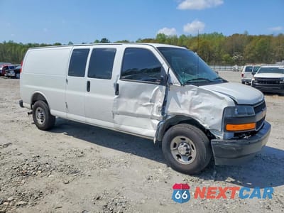 Czwarte zdjęcie samochodu z boku: 2025 CHEVROLET EXPRESS 3500 CARGO DELIVERY VAN VIN:1GCZGHF76S1259546 - miniatura