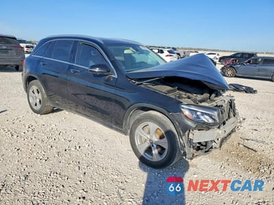 Czwarte zdjęcie samochodu z boku: 2018 MERCEDES-BENZ GLC 300 VIN:WDC0G4JB7JV033529 - miniatura