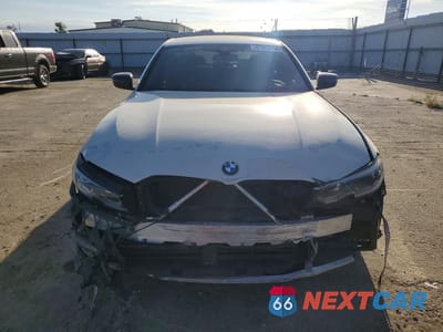 Piąte zdjęcie samochodu w środku: 2021 BMW 330I VIN:3MW5R1J04M8C15387 - miniatura