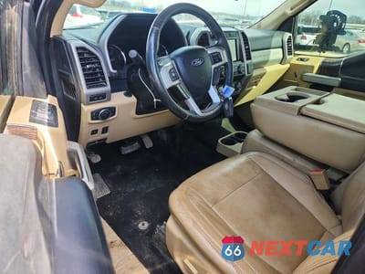 Zdjęcie 8 z 11 samochodu: 2019 FORD F350 SUPER DUTY VIN:1FT8W3BT5KEC59468 - miniatura