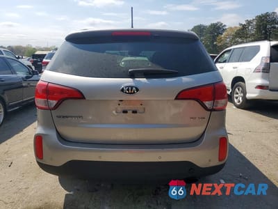 Zdjęcie 6 z 11 samochodu: 2015 KIA SORENTO EX VIN:5XYKU4A73FG635135 - miniatura