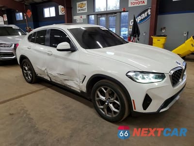 Czwarte zdjęcie samochodu z boku: 2022 BMW X4 XDRIVE30I VIN:5UX33DT09N9K12081 - miniatura