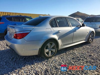 Trzecie zdjęcie samochodu z tyłu: 2008 BMW 528 XI VIN:WBANV13568CZ60497 - miniatura