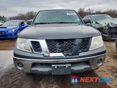 Piąte zdjęcie samochodu w środku: 2010 NISSAN FRONTIER SE V6 VIN:1N6AD0EV5AC441097 - miniatura