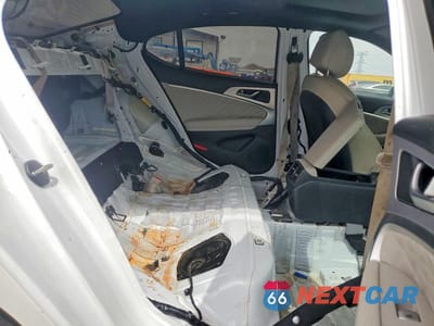 Zdjęcie 10 z 11 samochodu: 2022 GENESIS G70 3.3T STANDARD VIN:KMTG54TE0NU103726 - miniatura