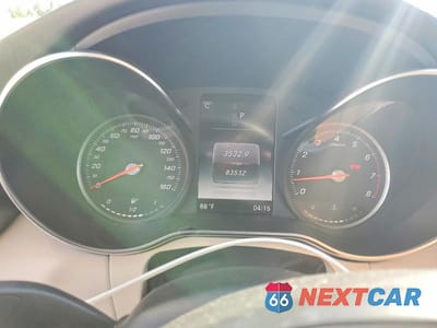 Zdjęcie 9 z 11 samochodu: 2018 MERCEDES-BENZ C 300 4MATIC VIN:55SWF4KB8JU274868 - miniatura