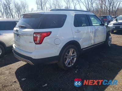 Trzecie zdjęcie samochodu z tyłu: 2017 FORD EXPLORER XLT VIN:1FM5K8D82HGC50532 - miniatura