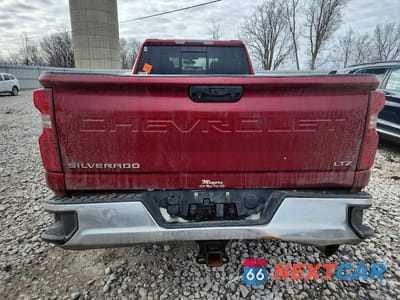 Zdjęcie 6 z 11 samochodu: 2020 CHEVROLET SILVERADO K3500 LTZ VIN:1GC4YUEY8LF180099 - miniatura