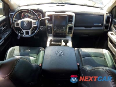 Zdjęcie 8 z 12 samochodu: 2017 RAM 2500 LARAMIE VIN:3C6UR5FL6HG750197 - miniatura