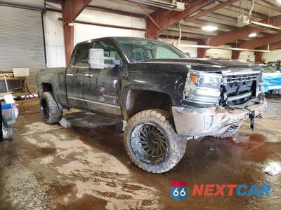 Czwarte zdjęcie samochodu z boku: 2018 CHEVROLET SILVERADO K1500 LTZ VIN:1GCVKSEC8JZ337611 - miniatura