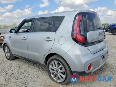 Drugie zdjęcie samochodu z przodu: 2018 KIA SOUL + VIN:KNDJP3A54J7611427 - miniatura