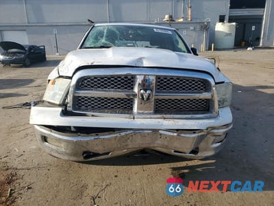 Piąte zdjęcie samochodu w środku: 2010 DODGE RAM 1500 VIN:1D7RB1CT1AS212494 - miniatura