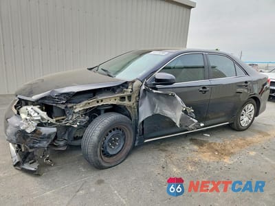 2013 TOYOTA CAMRY LE 4T1BF1FK0DU659454 - główne zdjęcie licytacji z USA - miniatura