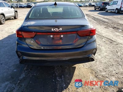Zdjęcie 6 z 12 samochodu: 2023 KIA FORTE LX VIN:3KPF24AD0PE520410 - miniatura