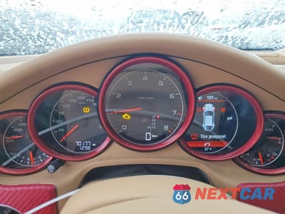 Zdjęcie 9 z 12 samochodu: 2013 PORSCHE PANAMERA 2 VIN:WP0AA2A75DL012366 - miniatura