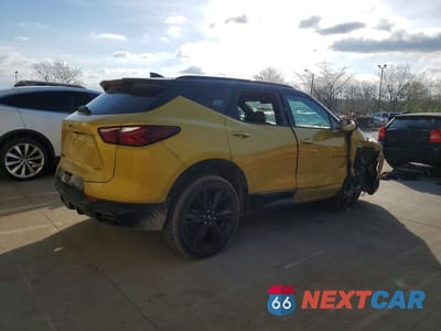 Trzecie zdjęcie samochodu z tyłu: 2022 CHEVROLET BLAZER RS VIN:3GNKBERS1NS234935 - miniatura