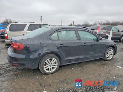 Trzecie zdjęcie samochodu z tyłu: 2018 VOLKSWAGEN JETTA S VIN:3VW2B7AJ3JM262674 - miniatura