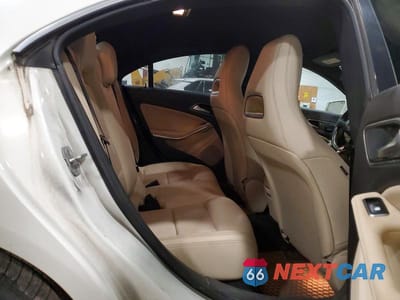 Zdjęcie 10 z 11 samochodu: 2014 MERCEDES-BENZ CLA 250 VIN:WDDSJ4EB5EN127267 - miniatura