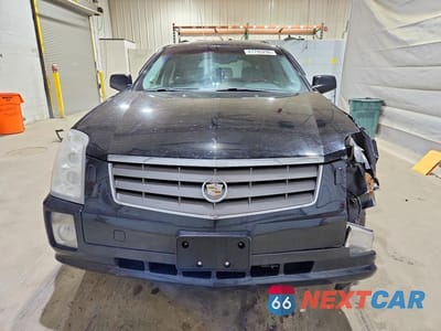 Piąte zdjęcie samochodu w środku: 2004 CADILLAC SRX VIN:1GYEE637X40191204 - miniatura