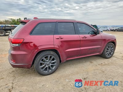 Trzecie zdjęcie samochodu z tyłu: 2019 JEEP GRAND CHEROKEE OVERLAND VIN:1C4RJFCG1KC751285 - miniatura