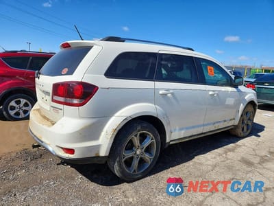 Trzecie zdjęcie samochodu z tyłu: 2017 DODGE JOURNEY CROSSROAD VIN:3C4PDCGB6HT701653 - miniatura