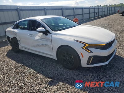 Czwarte zdjęcie samochodu z boku: 2025 KIA K5 LXS VIN:KNAG24J7XS5345616 - miniatura