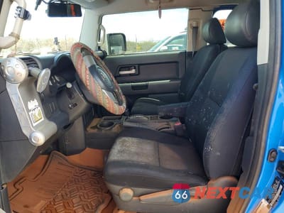 Zdjęcie 7 z 13 samochodu: 2007 TOYOTA FJ CRUISER BASE VIN:JTEZU11F570007133 - miniatura