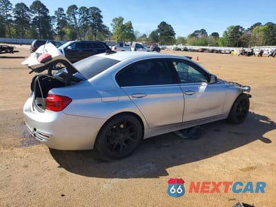 Trzecie zdjęcie samochodu z tyłu: 2017 BMW 330 I VIN:WBA8B9G35HNU55116 - miniatura