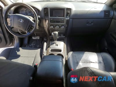 Zdjęcie 8 z 13 samochodu: 2009 KIA SORENTO EX VIN:KNDJD736995882691 - miniatura